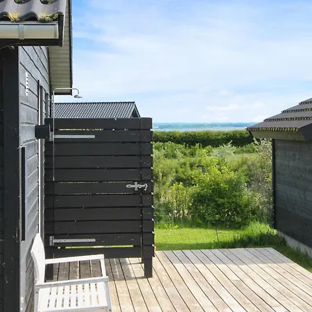 بيت للعطل 3 Bedroom Cozy In *