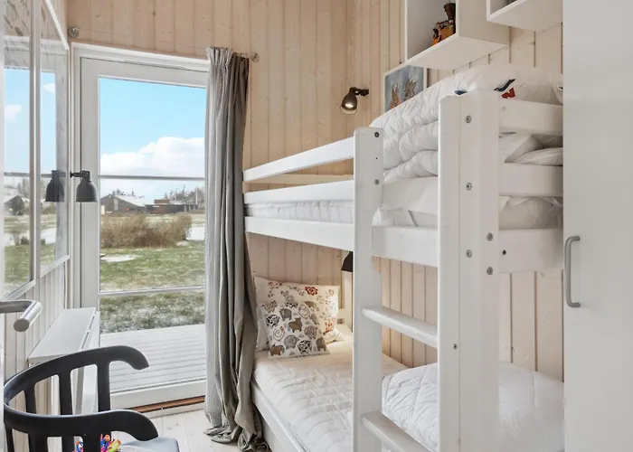 3 Bedroom Cozy In Дом отдыха